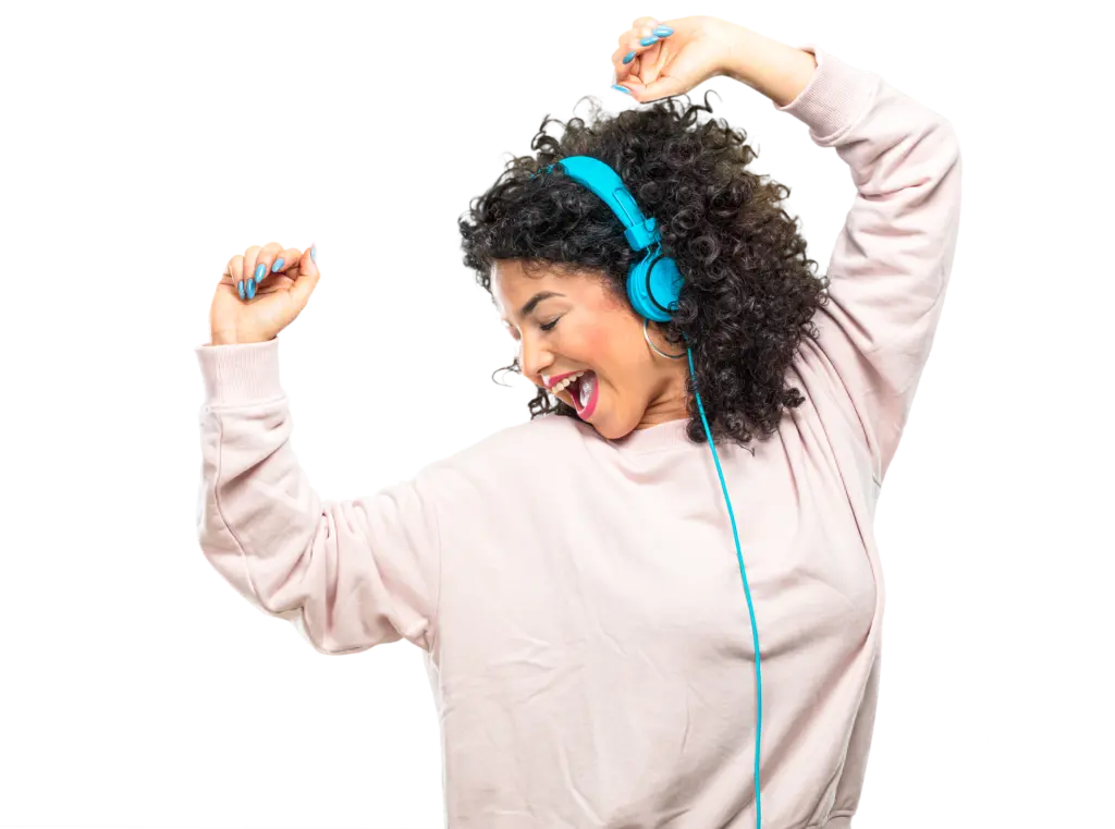 Mulher ouvindo música